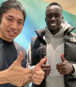 トーマスデン選手来院!